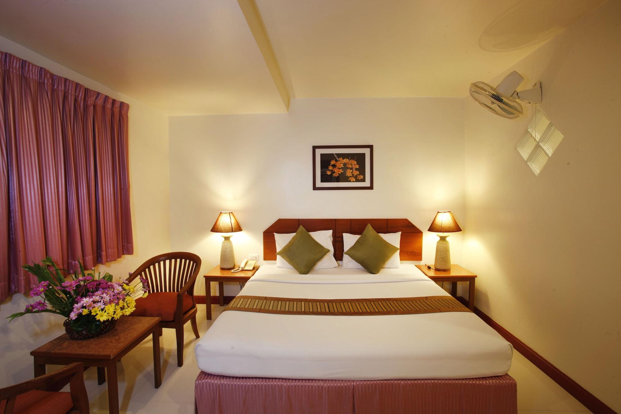 Orchid Resortel Patong Esterno foto