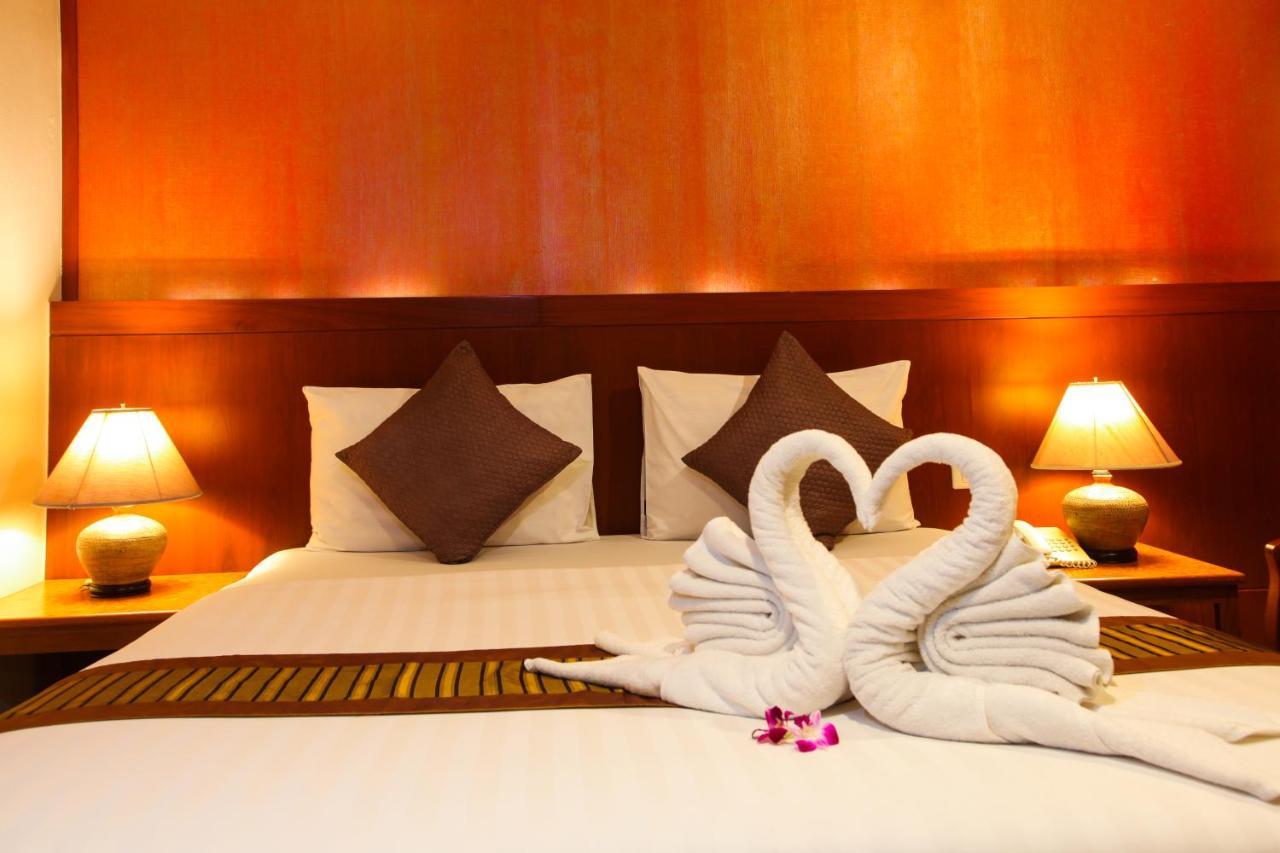 Orchid Resortel Patong Esterno foto