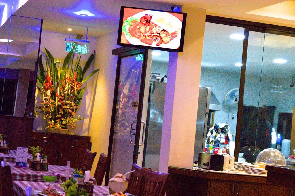 Orchid Resortel Patong Esterno foto