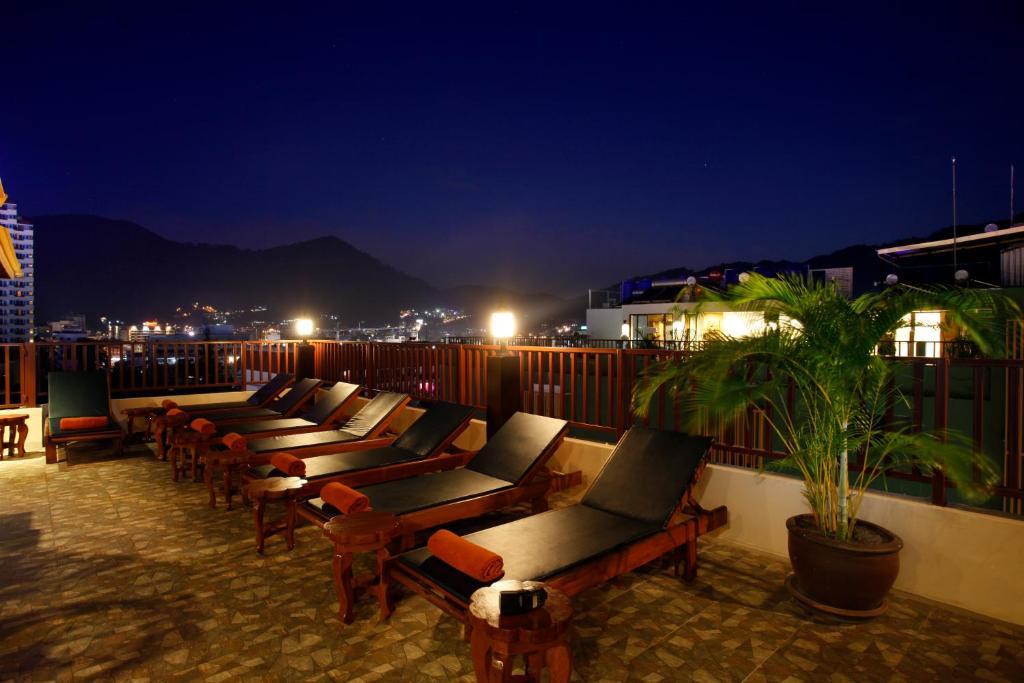 Orchid Resortel Patong Esterno foto