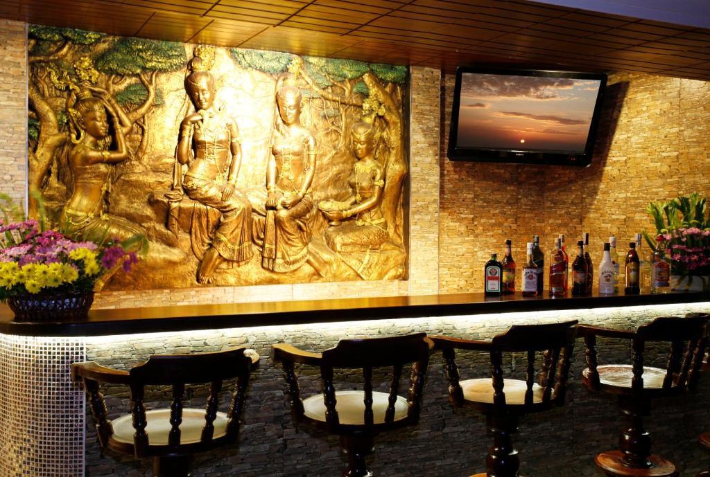 Orchid Resortel Patong Esterno foto